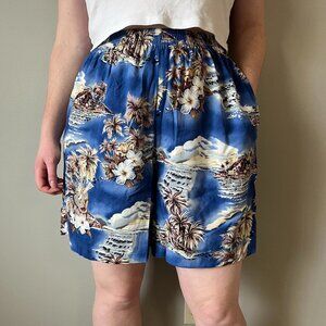 Hilo Hattie blue Hawaiian floral shorts